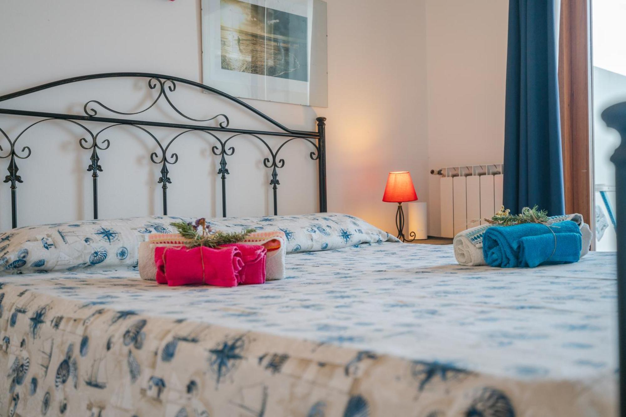 Apartamento Il Faro Porto Torres Exterior foto
